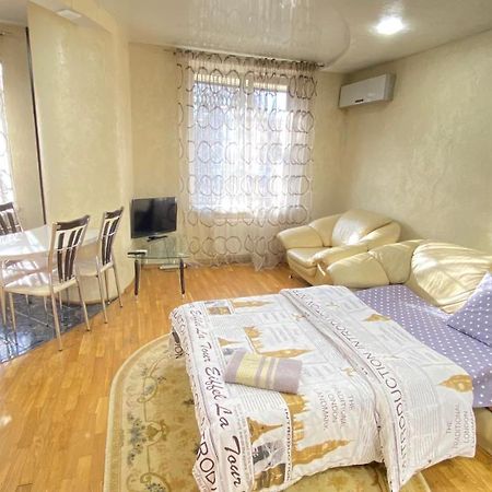 Ultracentral Apartment Puskin Street Chisinau Exterior photo