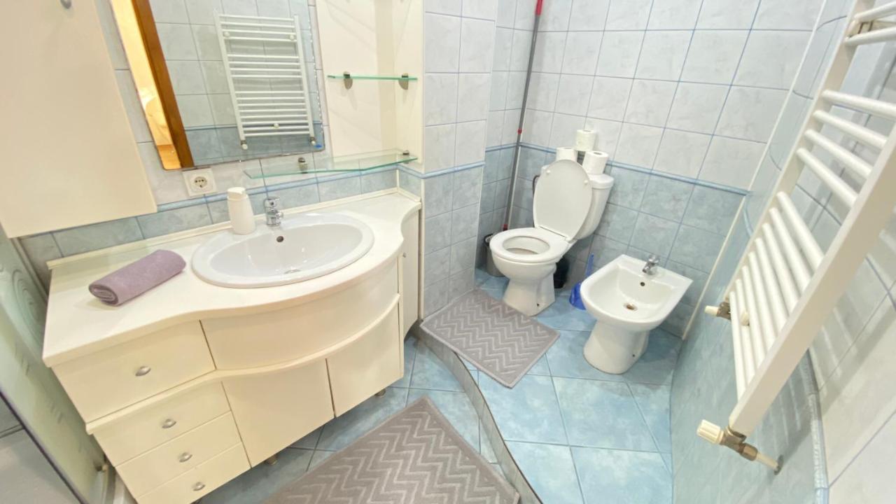 Ultracentral Apartment Puskin Street Chisinau Exterior photo